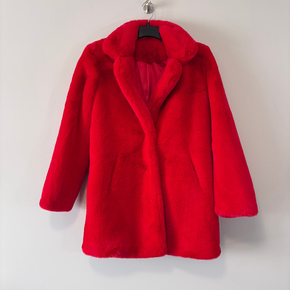 Apparis Women's Faux Fur Red Soft Mid-Length Statement Teddy Coat NWOT - Picture 1 of 6